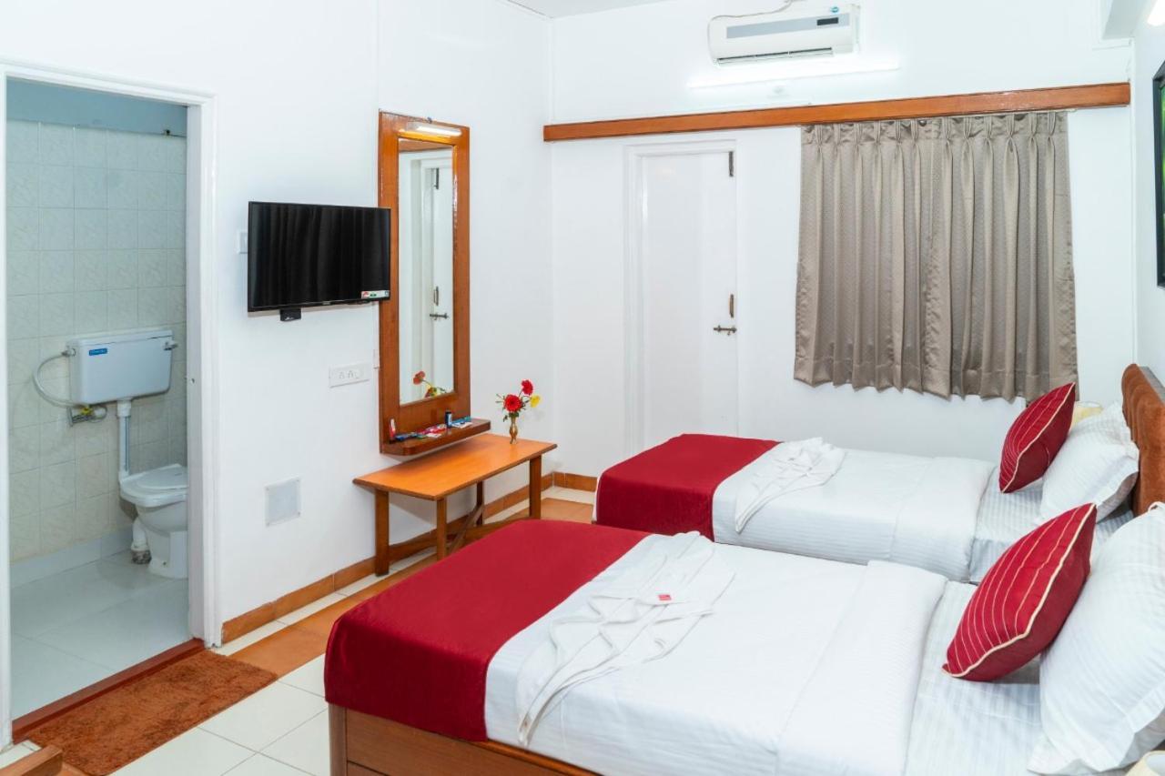 Hotel Green Field Satara Extérieur photo