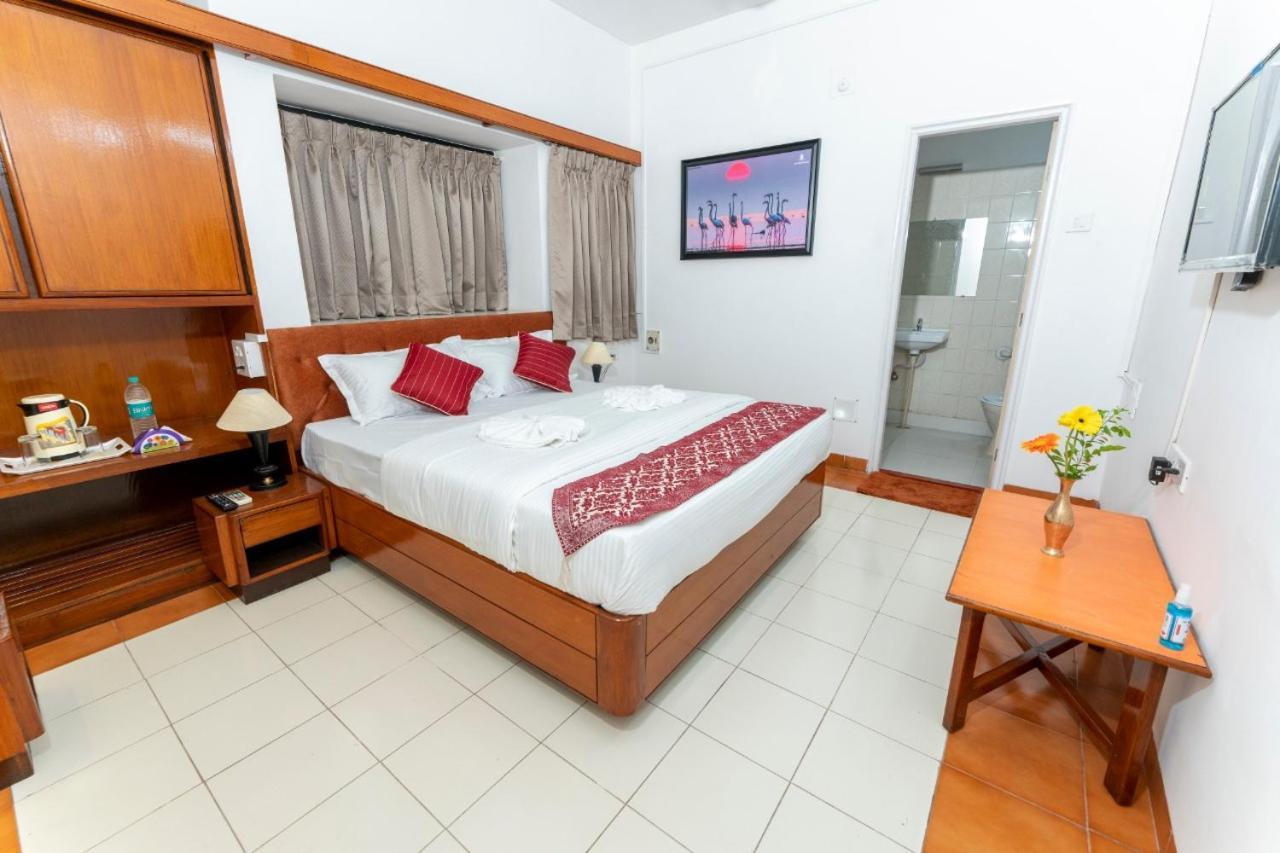 Hotel Green Field Satara Extérieur photo