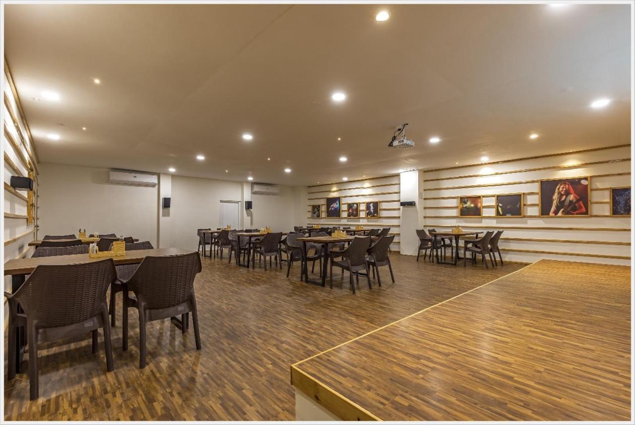 Hotel Green Field Satara Extérieur photo