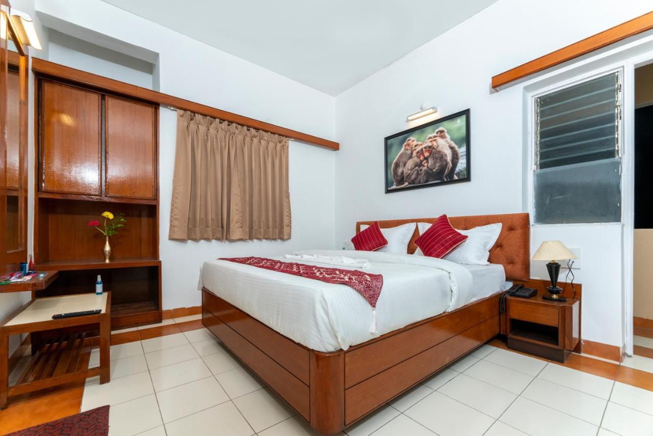 Hotel Green Field Satara Extérieur photo