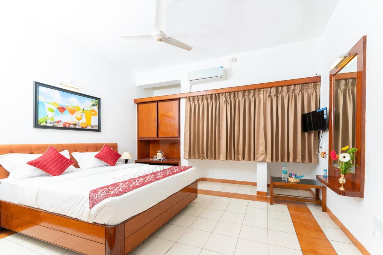 Hotel Green Field Satara Extérieur photo