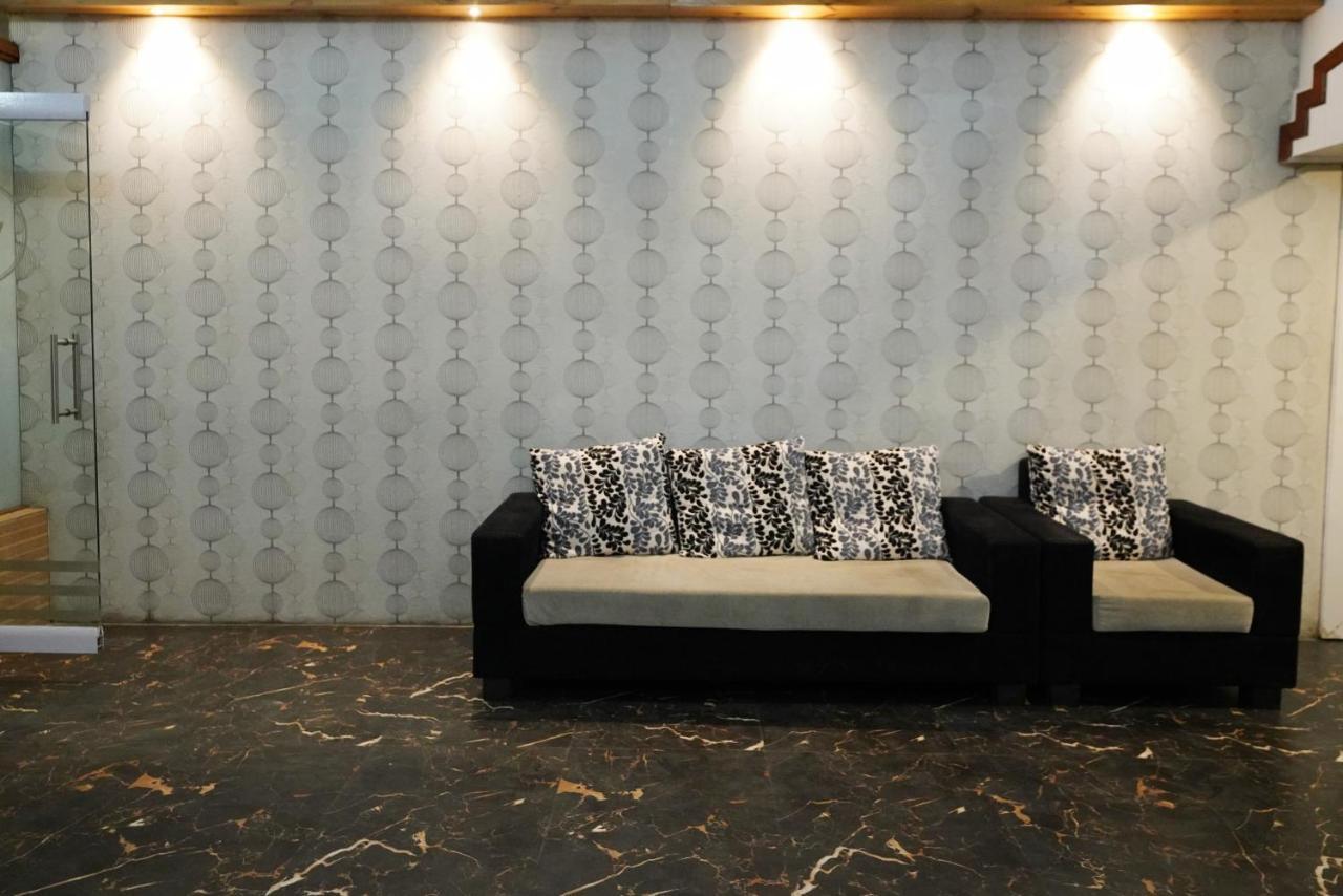 Hotel Green Field Satara Extérieur photo