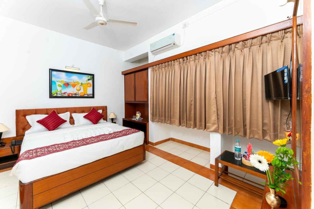 Hotel Green Field Satara Extérieur photo